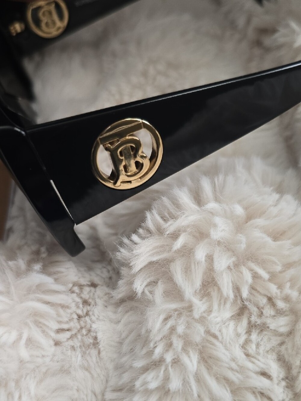 Burberry 0BE4290 Sunglasses - Picture 4 of 14